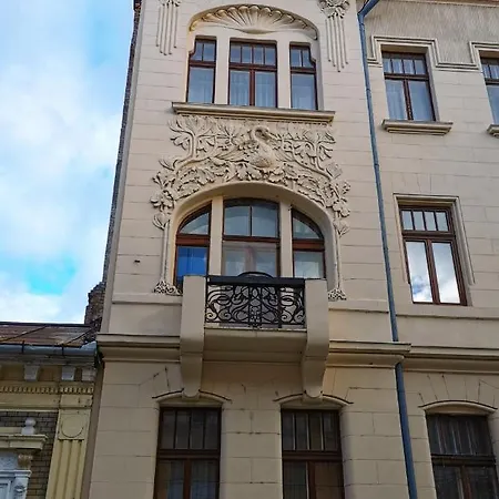 Apartment Swanhome - *